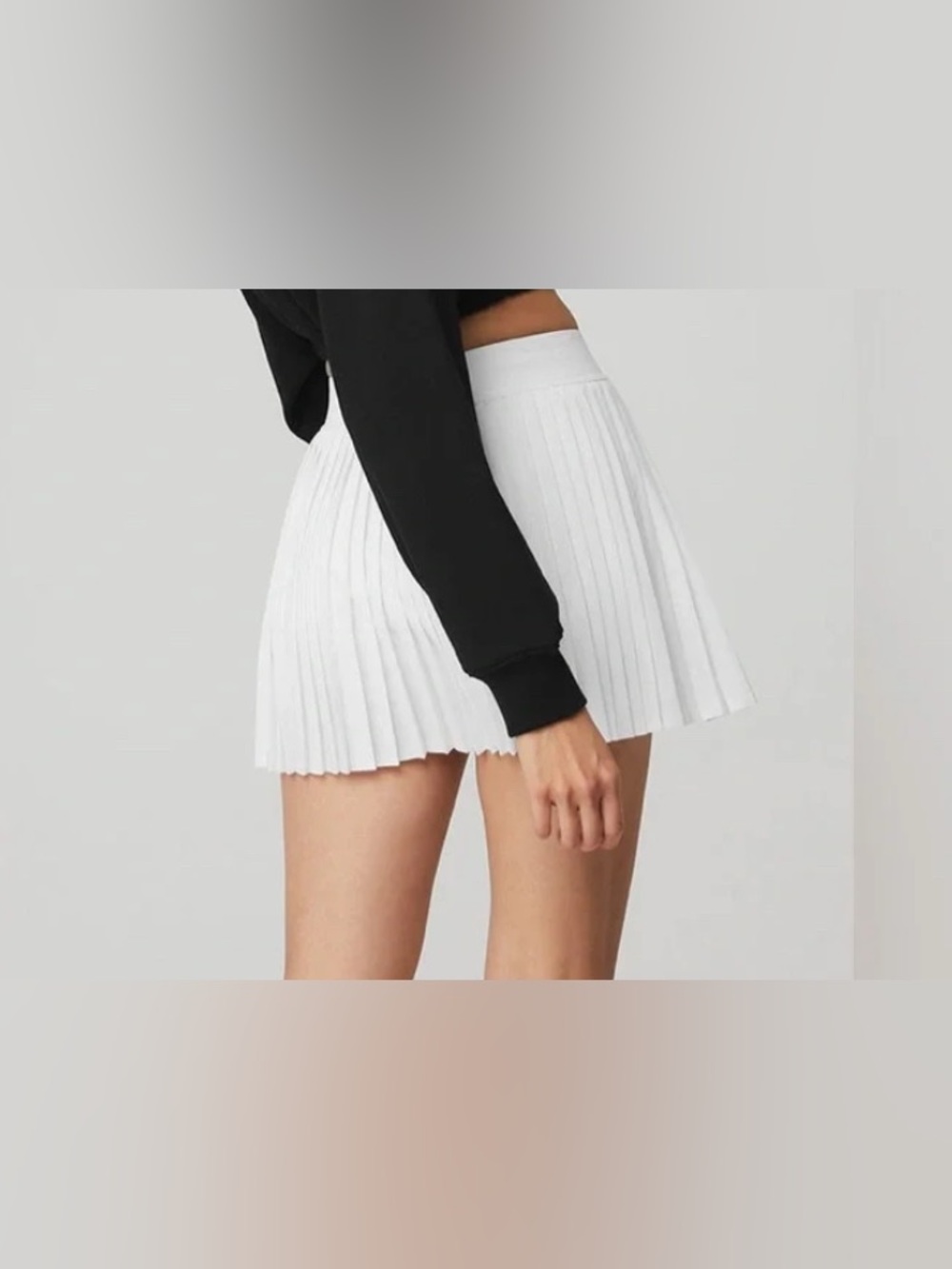 ALO Yoga Aces Tennis Skort- Size Medium - Picture 2 of 8